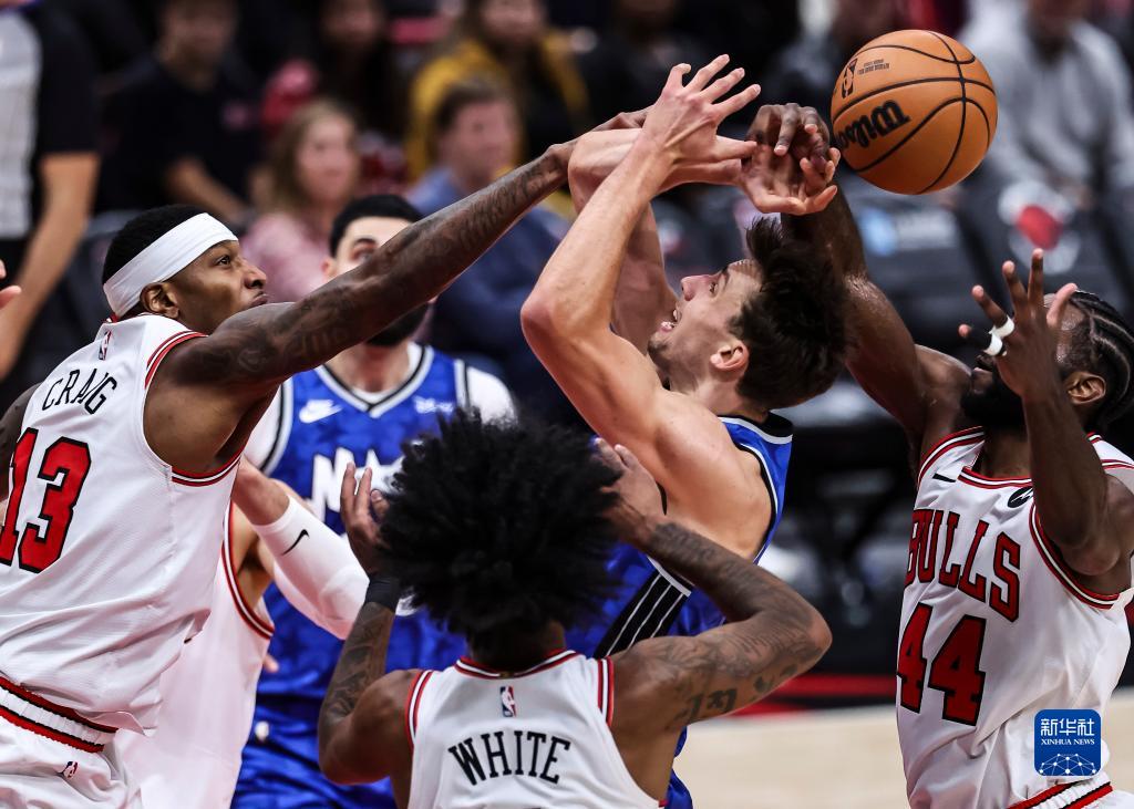 魔术队球员合作互助获好成绩 魔术队球员合作互助获好成绩