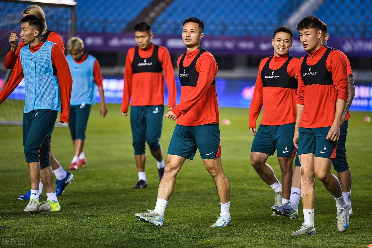 河南男篮在近期比赛中表现强势,成功击败对手 河南男篮在近期比赛中表现强势,成功击败对手