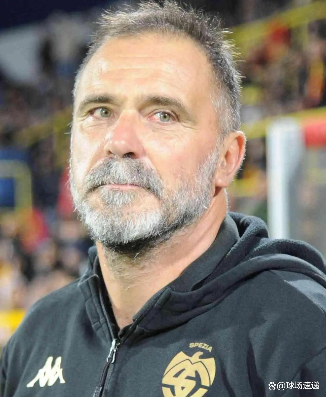 关于佛罗伦萨主帅调整阵容,球队欲突破困局的信息 关于佛罗伦萨主帅调整阵容,球队欲突破困局的信息