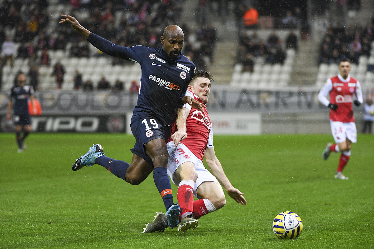 包含沙尔克赛季起伏不定,马不停蹄向前进的词条 包含沙尔克赛季起伏不定,马不停蹄向前进的词条