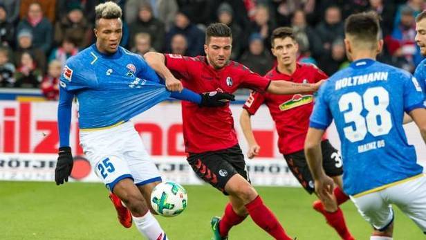 纽伦堡客场不敌对手,排名有所下滑 纽伦堡客场不敌对手,排名有所下滑