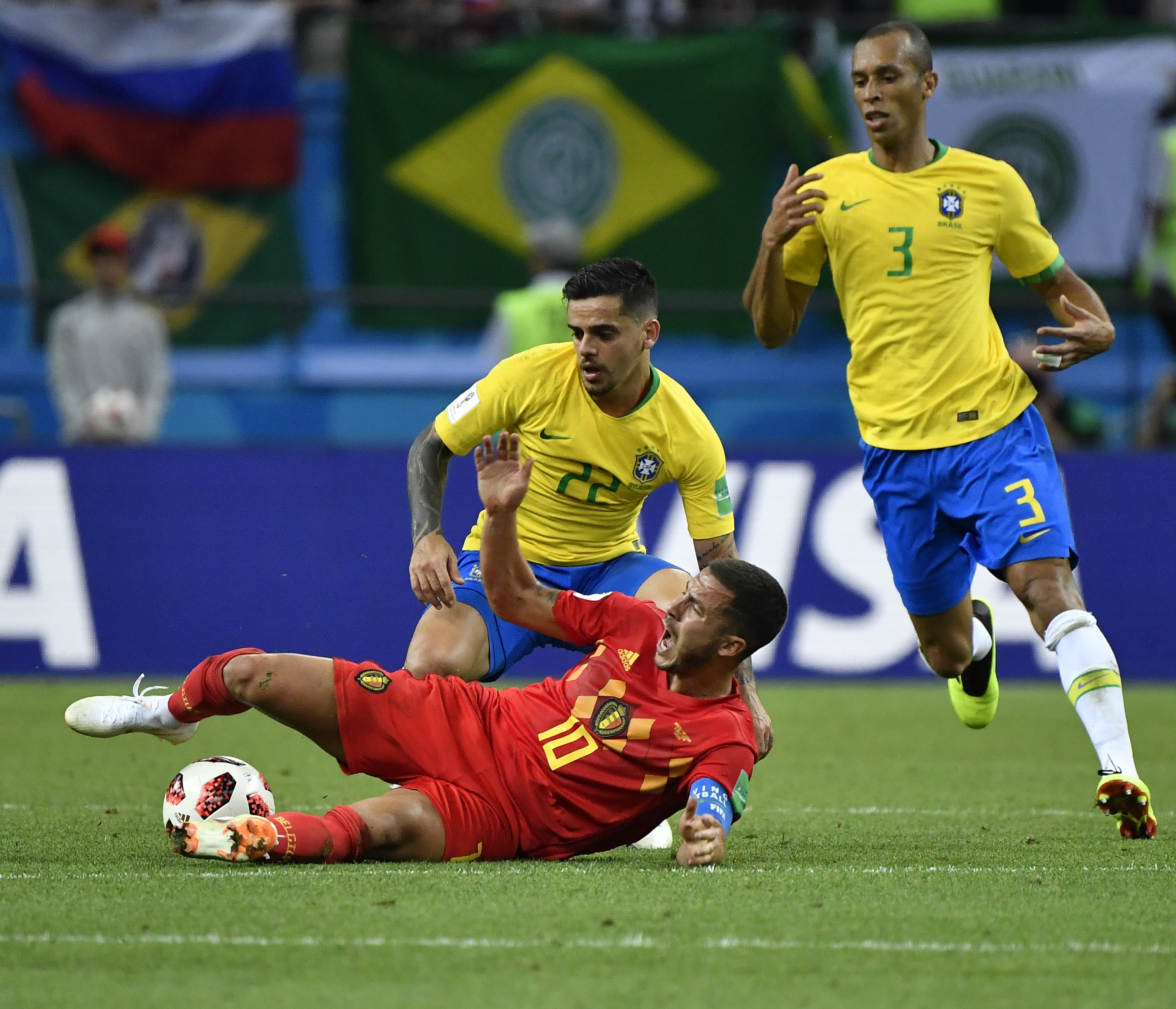 比利时足球队在比赛场上表现出超凡的实力 比利时足球队在比赛场上表现出超凡的实力