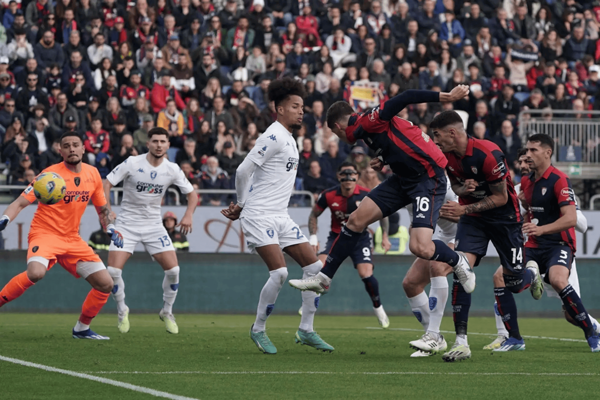 欧洲豪门纷纷抵达比赛场地,备战胜利的简单介绍 欧洲豪门纷纷抵达比赛场地,备战胜利的简单介绍