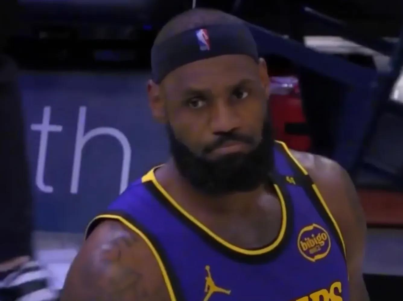 包含湖人遭逆转负于独行侠,令人瞠目结舌的词条 包含湖人遭逆转负于独行侠,令人瞠目结舌的词条