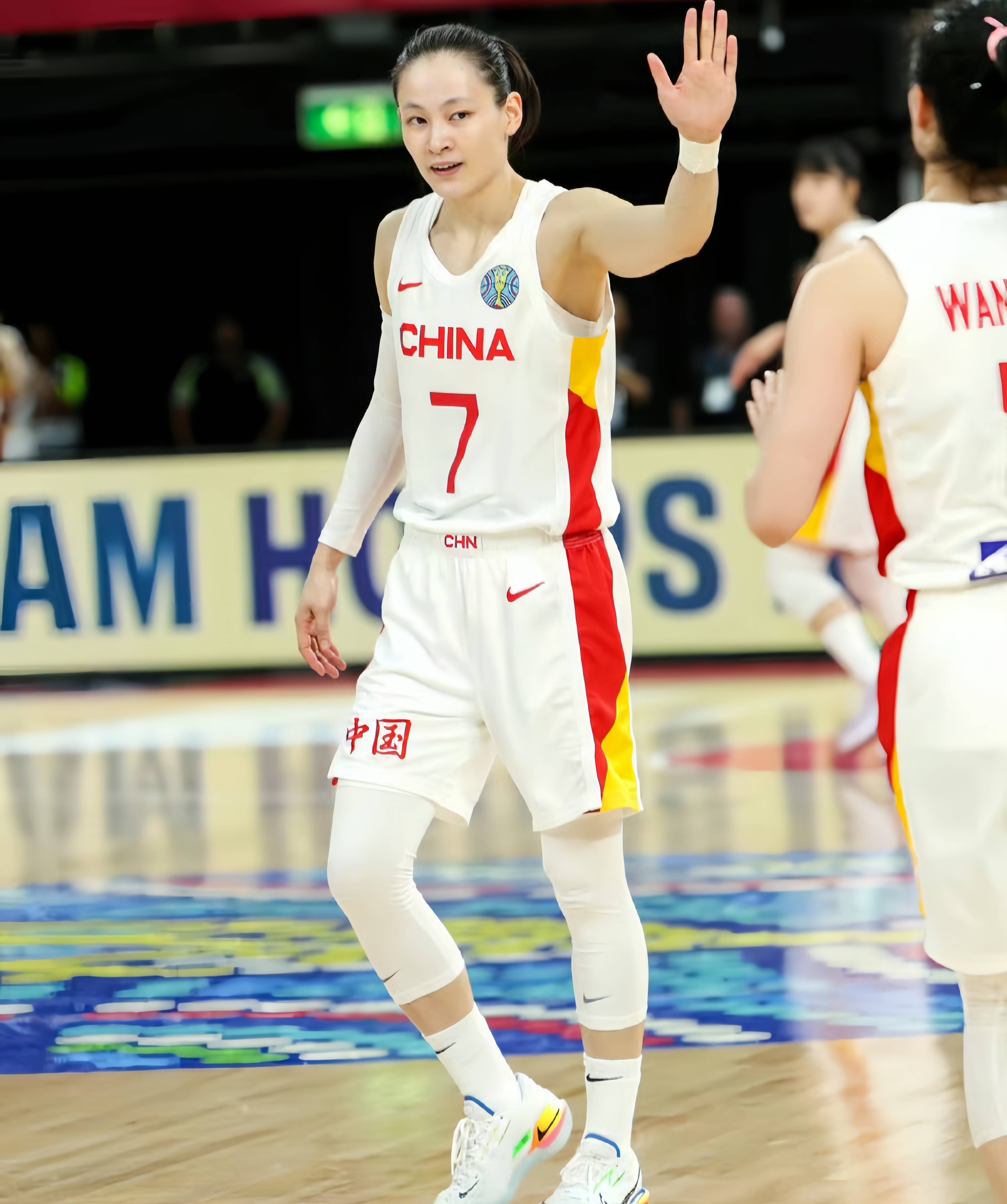 河南女篮主场取胜,积极备战下一场比赛 河南女篮主场取胜,积极备战下一场比赛